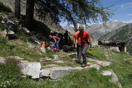 2020-06-21-26-grand-paradis, montee-refuge-vittorio-sella-alpinisme-alpes-aventure-jean-luc-2020-06-21-05
