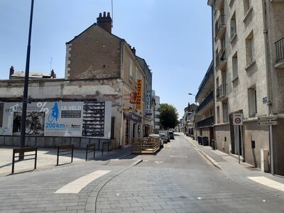 AMENAGEMENTS Transitoires ACT, rueBlaisePascalTours_terrasse